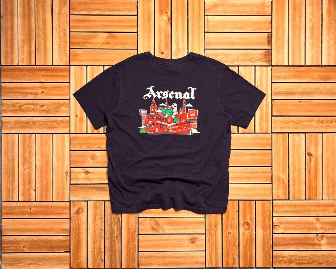 ARSENAL GRAPHIS SHIRT (Category: Formal Shirts) located in Floridablanca. Submitted by d_elevated (Listing ID 1468813675, Image 2). Description: .