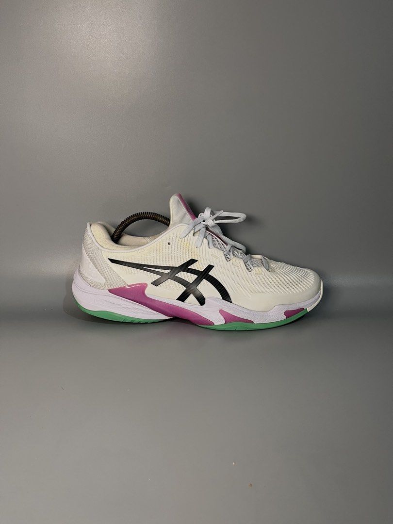ASICS FF3 “SAKURA” (Category: Sneakers) located in Gingoog City. Submitted by zoronatics23 (Listing ID 1468803893, Image 1). Description: ASICS FF3 “SAKURA” EXCELLENT CONDITION 9.5 US MENS 3500 PLUS SF MINDANAO LOC.