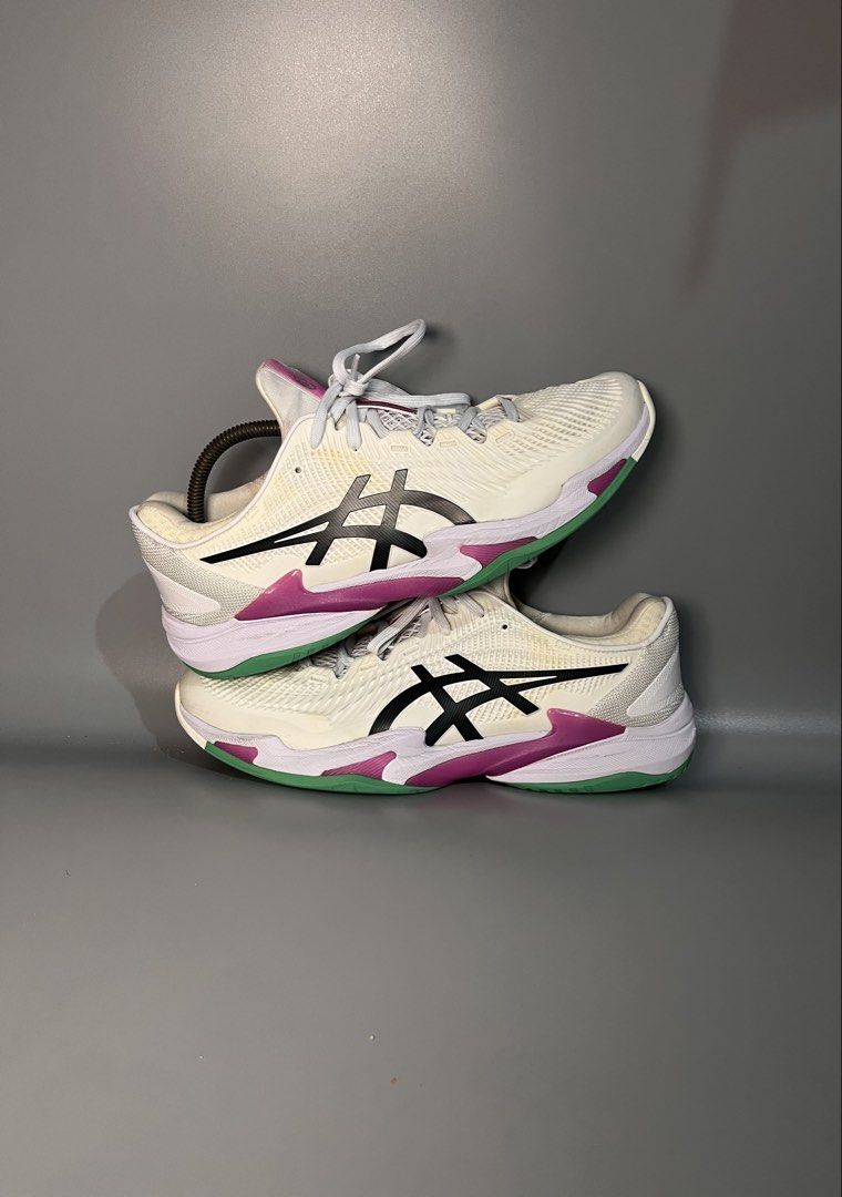 ASICS FF3 “SAKURA” (Category: Sneakers) located in Gingoog City. Submitted by zoronatics23 (Listing ID 1468803893, Image 2). Description: ASICS FF3 “SAKURA” EXCELLENT CONDITION 9.5 US MENS 3500 PLUS SF MINDANAO LOC.