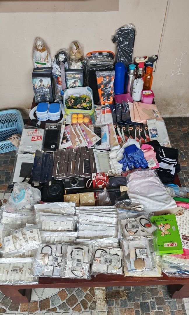 Assorted anikanik (Category: Vintage Collectibles) located in Quezon City. Submitted by fairviewlady11 (Listing ID 1468784570, Image 2). Description: assorted anik anik for takes all.