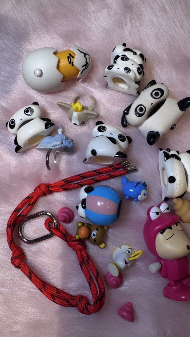Trinkets Assorted Anime and Cartoon Mini Figurines Keychains Lot (Category: Character Goods) located in Mandaluyong City. Submitted by maelovestoshop (Listing ID 1468887319, Image 3). Description: - Selling as a bundle only.