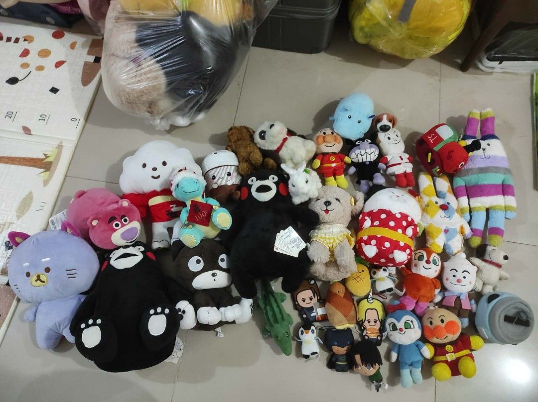 Assorted Cute Plush Toys Stuffed Animals (Category: Plushies & Soft Toys) located in Caloocan City. Submitted by fatsfatsfats (Listing ID 1468916304, Image 3). Description: - 86 pcs for 3,200 pesos only + sf - May freebies if madali at mabilis kausap ang buyer - As is condition, some still with etiketa - Selling all together as one complete set - No retail, as one bundle only - Location: Valenzuela City.