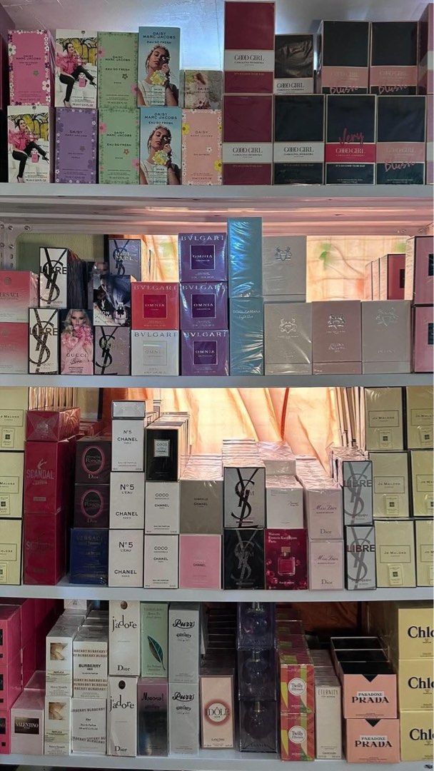 Assorted Designer Perfume Boxes Collection (Category: Fragrance & Deodorants) located in Manila. Submitted by silverlion_7d2d82 (Listing ID 1468843196, Image 2). Description: dupe/inspired fragrance lang po its made to smell very similar to a popular luxury or designer perfume po but its sold to a much lower price around 20%-30% manage expectations since prem copy an perfumes, if mataas expectations go for orig perfs..