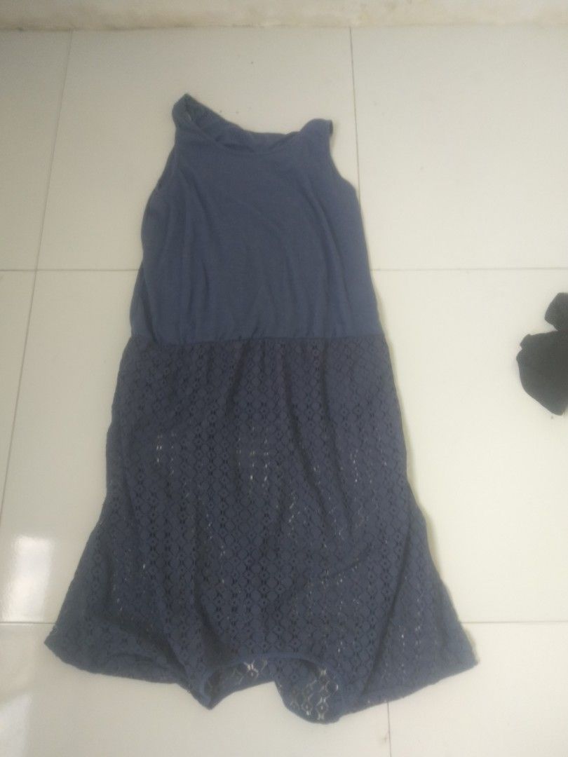 Assorted Dresses Skirt Tops Bundle (Category: Dresses) located in Manila. Submitted by gentlephoenix.339381 (Listing ID 1468740995, Image 2). Description: - Bundle of 5 assorted trendy pieces - Includes green ribbed short sleeve dress and blue sleeveless dress with lace bottom - Includes pink puff sleeve crop top, black floral smocked top, and black skirt with white lace hem - Versatile styles, easy to mix and match - Clean and ready to wear.