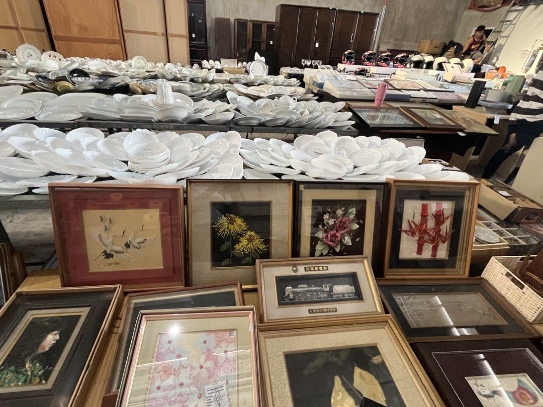 Assorted Frames (Category: Everything Else Others) located in Calasiao. Submitted by maxwayne200413 (Listing ID 1468747335, Image 3). Description: ₱1800-3800 all goods from Japan open fir take all ₱15000 . .