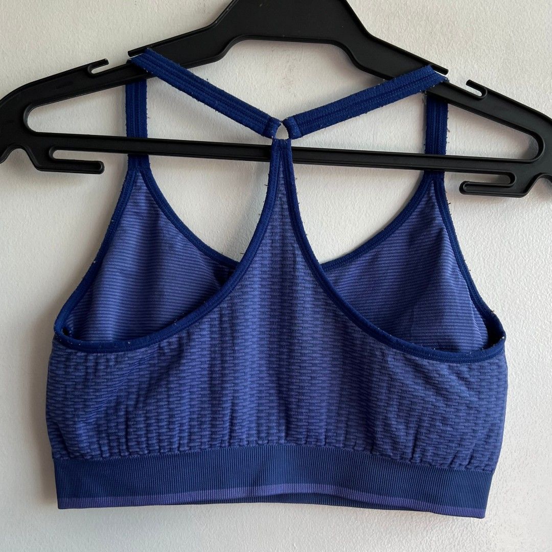 Athletic Works Sports Bra (Category: Activewear) located in Quezon City. Submitted by rosepam (Listing ID 1468720361, Image 3). Description: Athletic Works Racerback Sports Bra with pad pockets (no pads) Adjustable straps *medyo unreadable na yung tag Measurements posted for reference FIX PRICE.