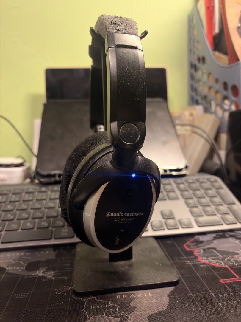 Audio-Technica QuietPoint ATH-ANC7b Headphones (Category: Headphones & Headsets) located in Cavite. Submitted by marxvenn (Listing ID 1468786263, Image 1). Description: WIRED Audio-Technica QuietPoint ATH-ANC7b Active Noise-Cancelling Headphones Good Working condition Uses double A battery (clean terminals) Issues: Ear pad foam shows visible wear due for replacement (readily available on the orange app). However, despite this, it remains comforta