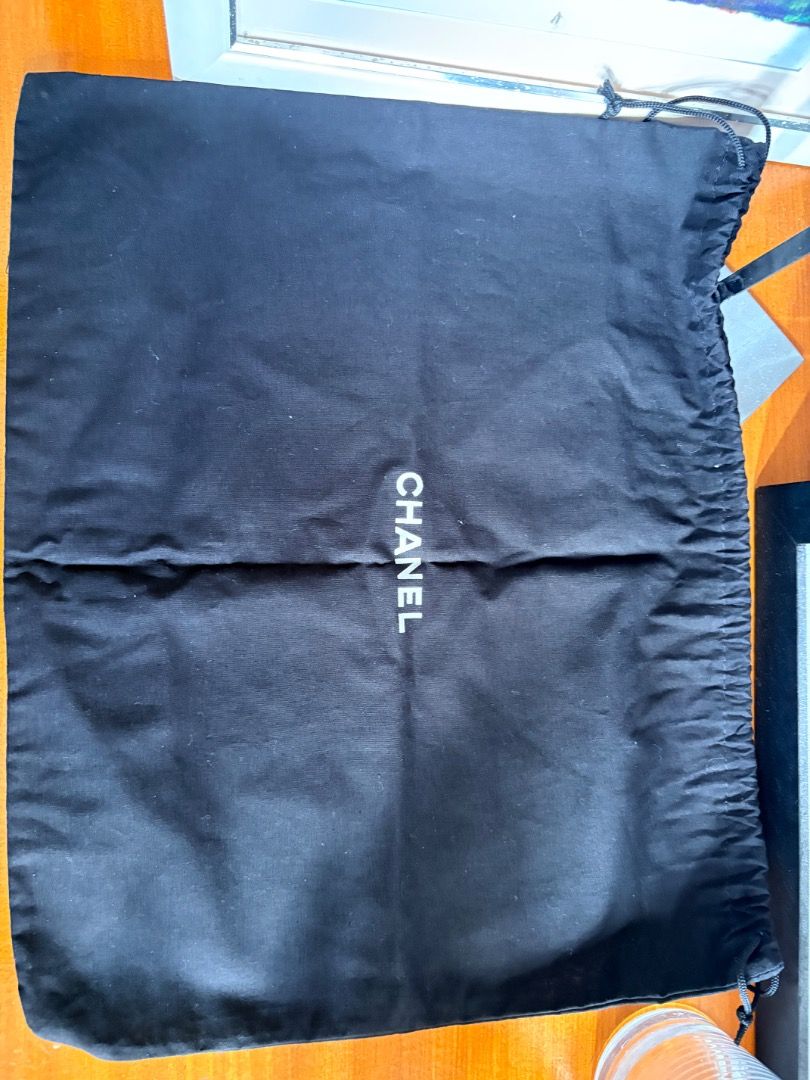 Auth Chanel dust bag large (Category: Luxury Bags & Wallets) located in Binan City. Submitted by magaebae0481790 (Listing ID 1468754775, Image 1). Description: .