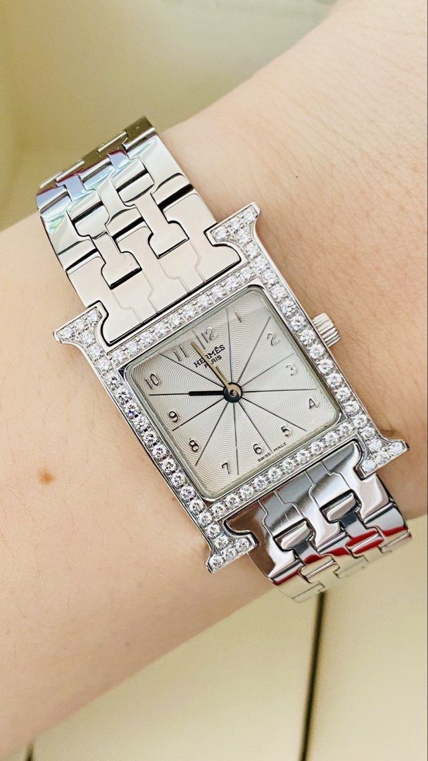 Auth HERMES H Diamond Bezel Watch For Ladie’s (Category: Women's Watches) located in San Fernando. Submitted by rujaywatches (Listing ID 1468770810, Image 1). Description: Auth HERMES H Diamond Bezel Watch For Ladie’s -Hermes H -Diamond Bezel -Sapphire Glass -Swiss Made -Stainless Steel -Quartz Movement -Small to Medium Wrist Size -With Provided Box -In excellent Condition DM for Offers and other Inquiries💌 📌Disclaimer:📌 I Claim to be a Legit 