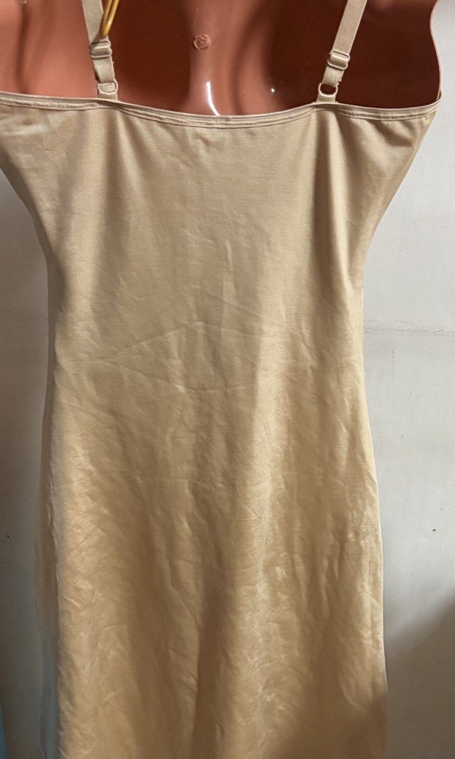 Auth Spanx Shapewear (Category: Undergarments & Loungewear) located in Marikina City. Submitted by thrifty_trinkets_by_anais (Listing ID 1468855964, Image 3). Description: 🌸 Selling own preloved/brand new items for less - EVERYTHING is negotiable as long as REASONABLE in price 🤗 👗 Doesn’t fit me anymore 🙏🏻 Please also check my account for more marked down items 🫶 📍Marikina near S&R/Uniqlo 💳 Maribank/Maya/Gcash 🏍️ Grab/Lalamove/J&T (by sc
