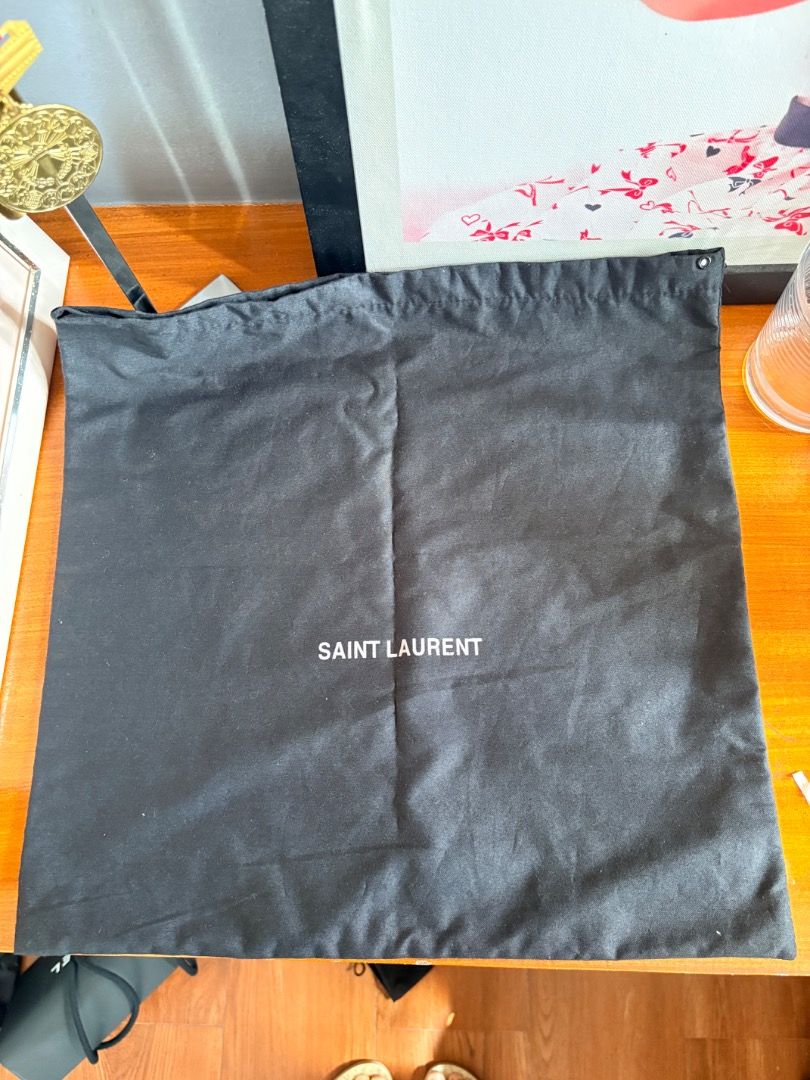Auth YSL dust bag (Category: Luxury Bags & Wallets) located in Binan City. Submitted by magaebae0481790 (Listing ID 1468755518, Image 1). Description: .