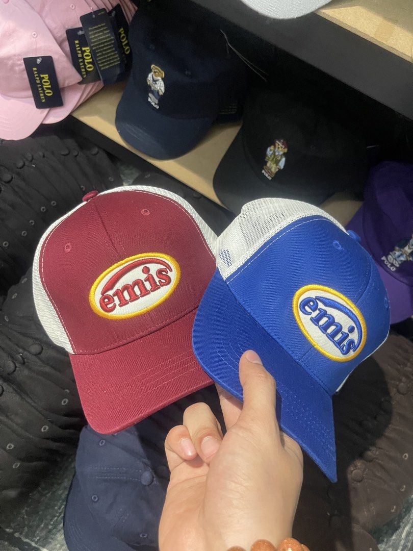 AUTHENTIC Emis Cap | Embroidered Logo Baseball Cap / Trucker Hat | Adjustable Fit (Category: Caps & Hats) located in Valenzuela. Submitted by oseancollective (Listing ID 1468915940, Image 1). Description: 100% Authentic. Money-back guarantee if proven not legit. A stylish Emis cap featuring a signature embroidered logo and a classic design. Perfect for everyday wear, streetwear outfits, and casual OOTDs. Product Details: * Brand: Emis * Design: E