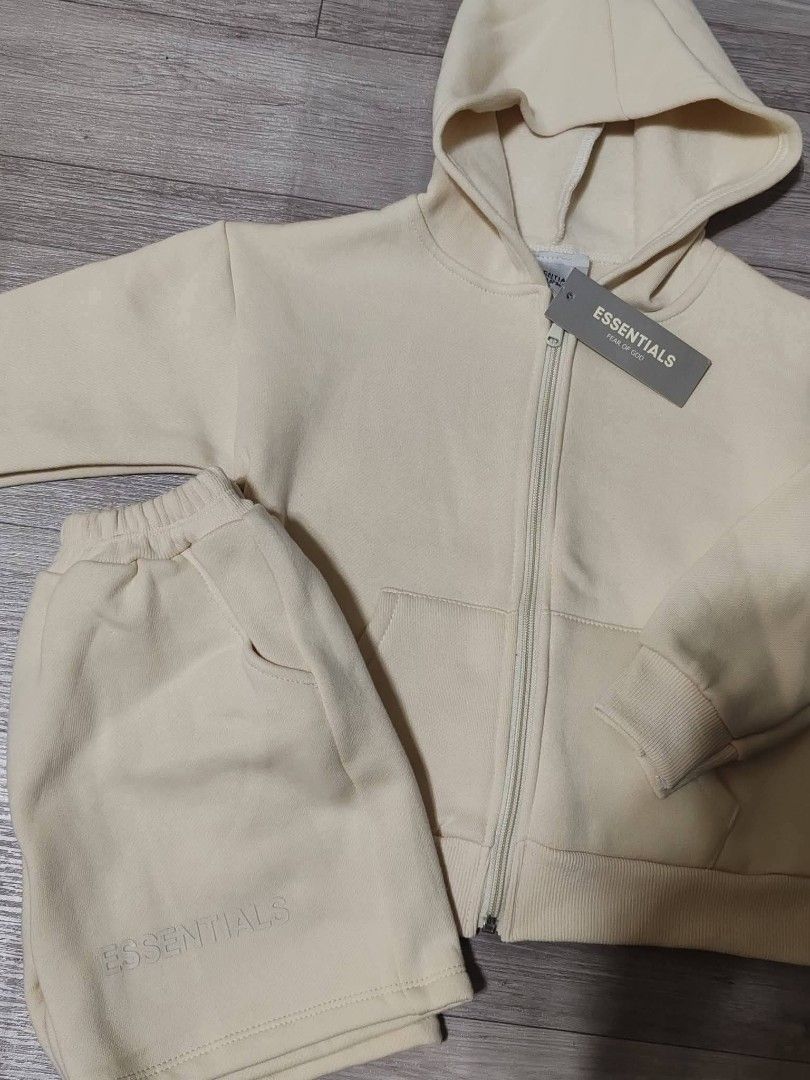 Authentic Essentials Terno Kids size 4T (Category: Babies & Kids Fashion) located in Manila. Submitted by toddlermamaph (Listing ID 1468782563, Image 2). Description: Size 4T Brandnew and Authentic 499 only.