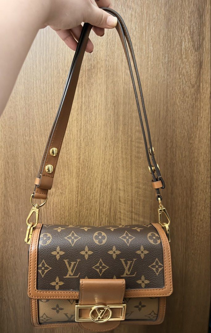 Authentic Louis Vuitton Dauphine Mini Bag (Category: Luxury Bags & Wallets) located in Antipolo. Submitted by SummerPeaCloset (Listing ID 1468919374, Image 2). Description: Selling super low! Retail at Php 200,000 +++ With original dustbag Money-back guaranteed authentic. .
