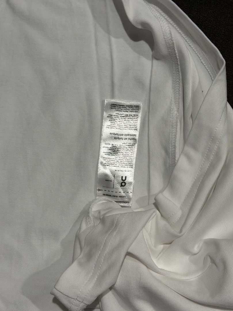Authentic ON CLOUD T-Shirt (Category: Formal Shirts) located in Marikina City. Submitted by thevelvetcat (Listing ID 1468881340, Image 3). Description: Featuring the On logo on the front and a mountain graphic at the back. Color: White Size: Medium (oversized).