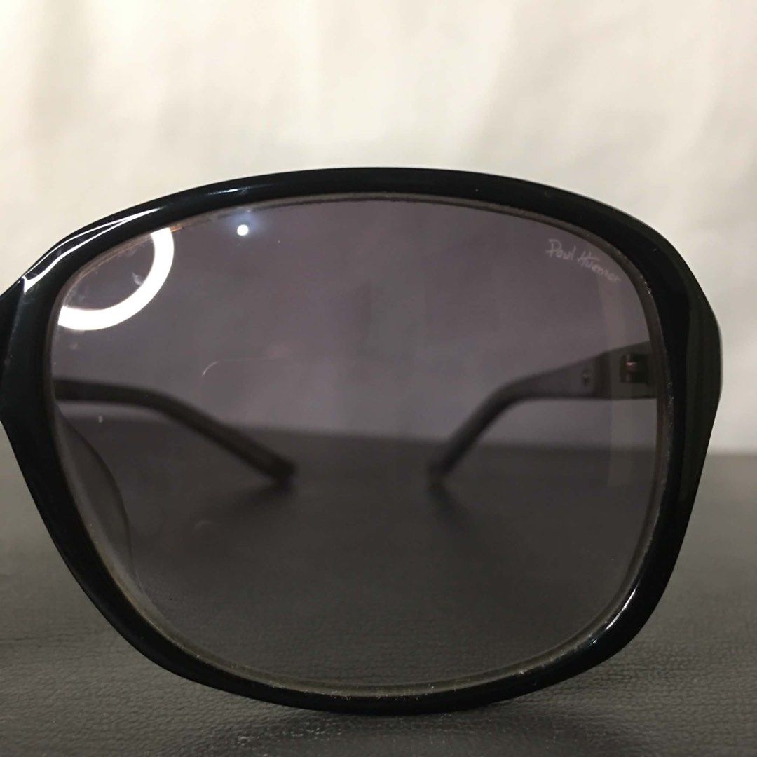 Authentic Paul Hueman Korean Designer Oversized Sunglasses (Category: Sunglasses & Eyewear) located in Makati City. Submitted by tasteofluxury (Listing ID 1468808957, Image 2). Description: Authentic Paul Hueman Korean Designer Oversized Sunglasses Sleek, chic Korean street style! Paul Hueman is a popular South Korean designer eyewear brand launched in 2009 by Bando Optical, known for blending classic vintage silhouettes with modern Parisian-insp
