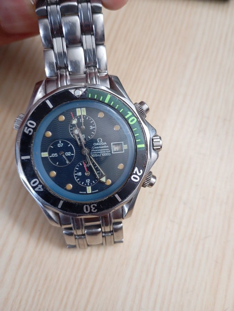 Automatic (Category: Men's Watches) located in Las Pinas. Submitted by quick_deals_great_finds2 (Listing ID 1468733577, Image 3). Description: Automatic 40mm wrist 6.8 inches Fully functional keeps.