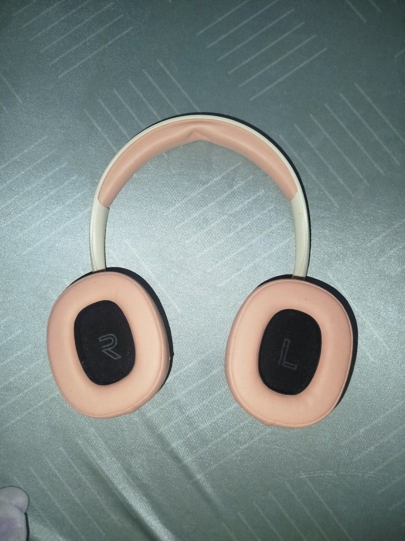AXCS Headphone (Category: Headphones & Headsets) located in Taguig. Submitted by plumdt. (Listing ID 1468921864, Image 3). Description: Used. Bought this 699 sa sm..