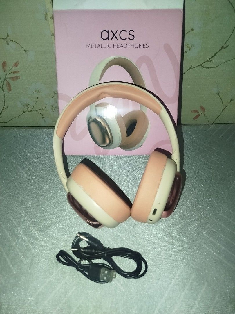 AXCS Headphone (Category: Headphones & Headsets) located in Taguig. Submitted by plumdt. (Listing ID 1468921864, Image 2). Description: Used. Bought this 699 sa sm..