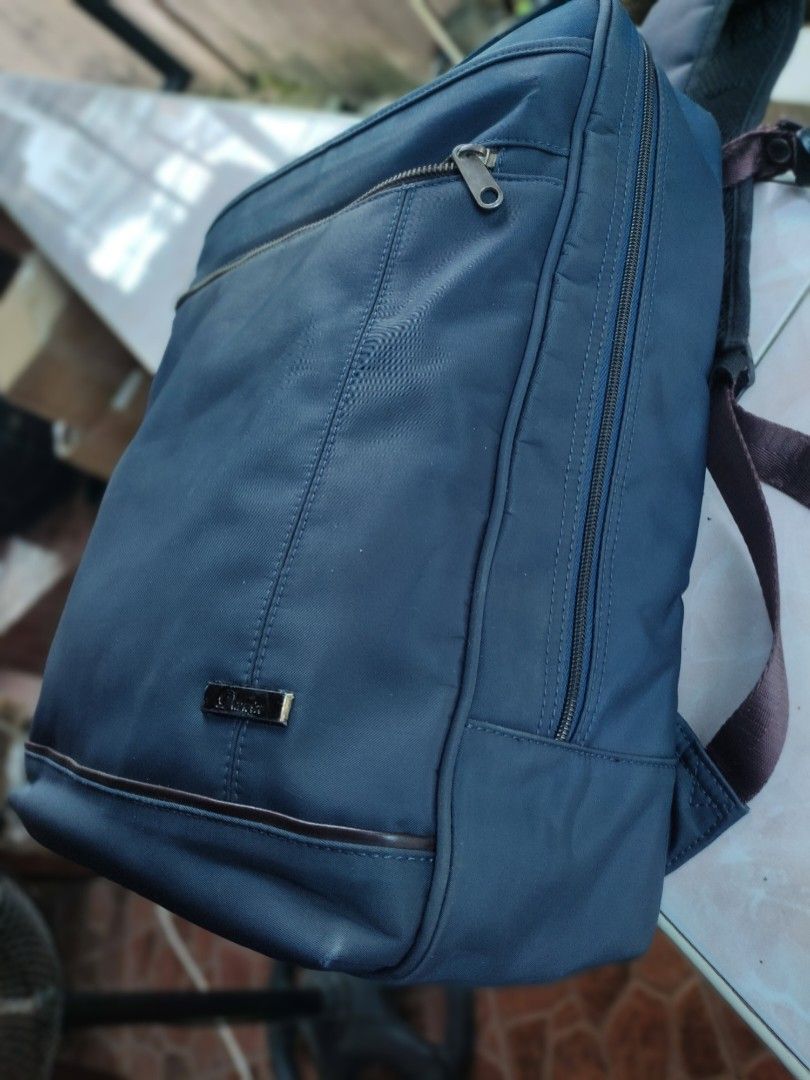 Backpack with laptop shield (Category: Backpacks) located in Cainta. Submitted by allauthenticbymj (Listing ID 1468756945, Image 2). Description: Backpack w/laptop shield water resistant brand:Darwin L10.5"/H15"/W6" 2 deep front zippered compartments dual handle durable backpack slings Price:600 Last price posted ***buyer shoulders sf LOCATION: CAINTA Courier choices and MOP Gogo express (cod option) LBC (pay sf first-- cop for the item's amount)
