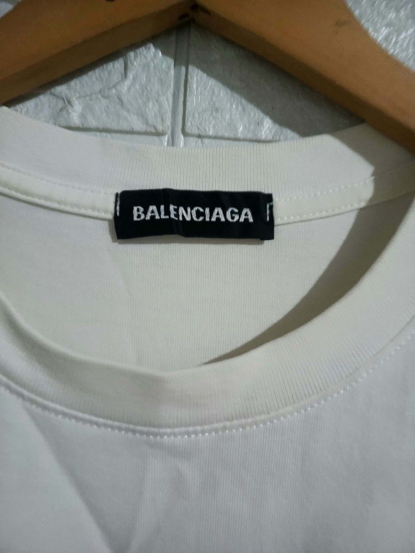 Balenciaga Tshirt (Category: Luxury Apparel) located in Agoo. Submitted by fitzmatic15 (Listing ID 1468925860, Image 2). Description: Balenciaga White Tee Medium 20x27.5 excellent condition🔥 napakasolid 🔥.