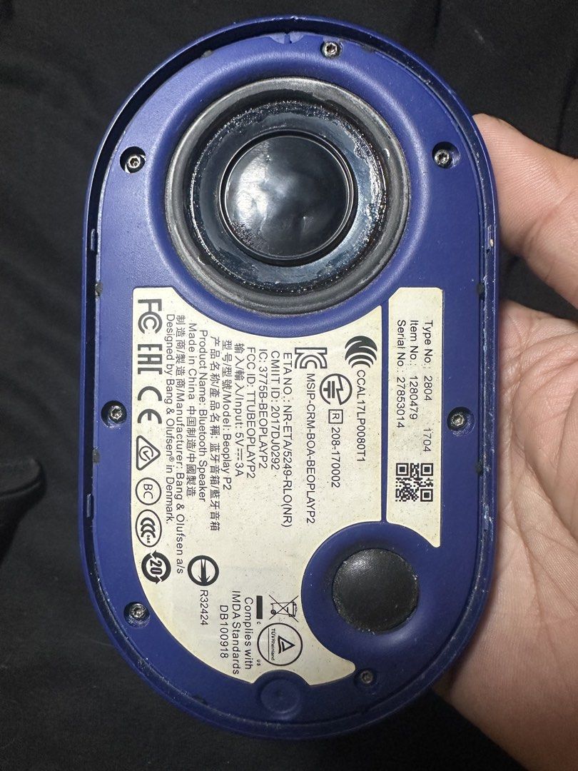 Bang & Olufsen Beoplay P2 Defective (Category: Soundbars, Speakers & Amplifiers) located in Manila. Submitted by raymartpalomar (Listing ID 1468929612, Image 2). Description: Loc-Katuparan Vitas Tondo issue-un Speaker na dikit un rubber nya Battery Sira na Bali nag Convert muna ako ng battery para ma test un Sounds Nya .