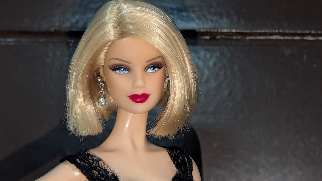 Barbie basic red 01 Mackie (Target exclusive) Barbie doll (Category: Kids Toys) located in Manila. Submitted by ventibard693358 (Listing ID 1468731208, Image 2). Description: 2.5kphp nude doll only price message me sa details 💗.