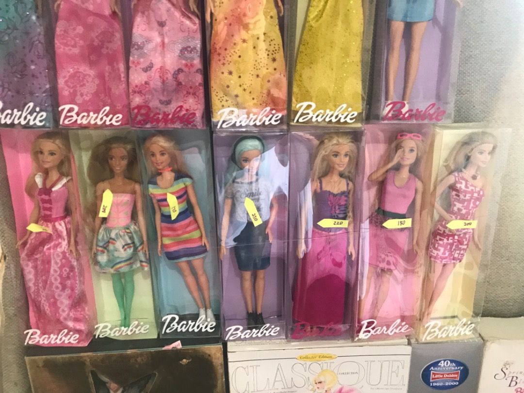 Barbie Doll Assorted Models (Category: Kids Toys) located in Arayat. Submitted by ipogladys (Listing ID 1468774807, Image 2). Description: - Preloved Barbie Doll Mattel Individual prices shown on pic mop-gcash / mod jnt (Pampanga loc) .