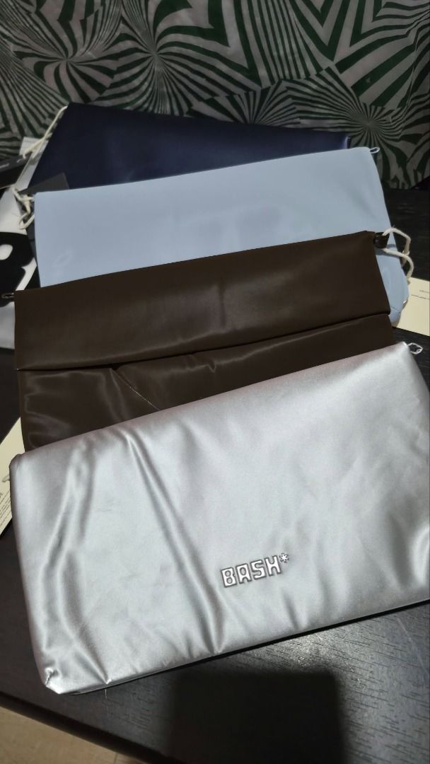 Bash Zub Zero Cache Long Wallet (Category: Purses & Pouches) located in Pasig City. Submitted by loveMYshop2022 (Listing ID 1468743495, Image 1). Description: Bash Zub Zero Cache Long Wallet NO TO FAKE / DUPLICATE ITEMS ✔️ORIGINAL ✔️BRANDNEW ✔️Limited Offer / limited Stocks Only Price for Each Item 👍ready for pick up / on hand _ available 👍Location Pasig City 👍MOP Gcash / Maya / Gotyme / 👍CC Payment QRPH + 30.00 👍Feel FREE to Send Us DM -Dir