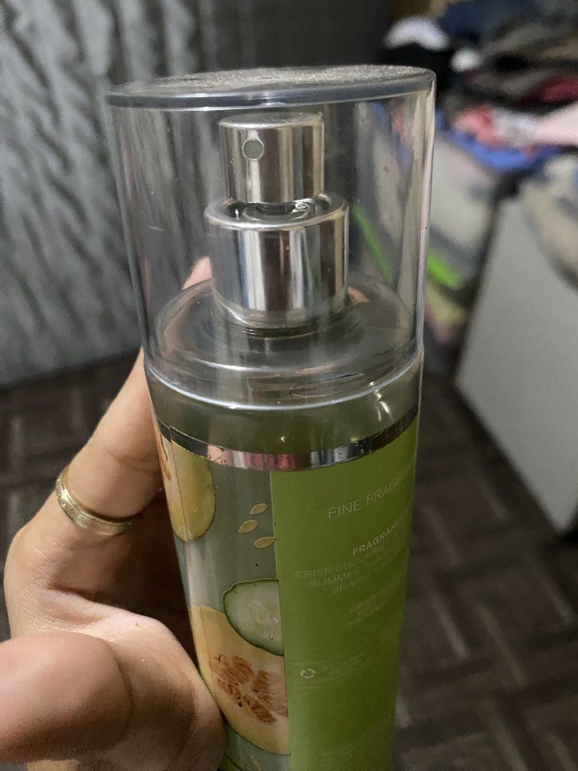 BBW CUCUMBER MELON ORIGINAL (Category: Fragrance & Deodorants) located in Quezon City. Submitted by margauxdeclutter (Listing ID 1468828133, Image 2). Description: Bbw cucumber melon original lightly used i prefer more sweet than fruits smell.