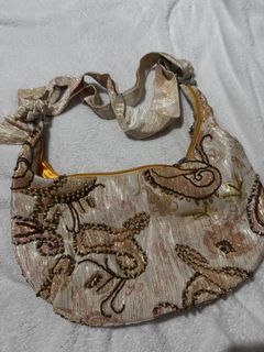 (Category: ) located in . Submitted by declutter.jasmin (Listing ID 1468771123, Image 1). Description: .