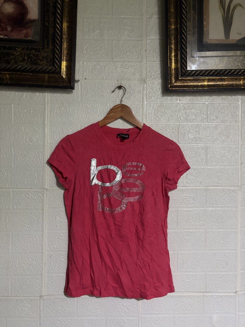 bebe top (Category: Blouses) located in Santa Rosa. Submitted by jeremydeas56388 (Listing ID 1468743060, Image 1). Description: size medium issue cat wash tag no pinholes .