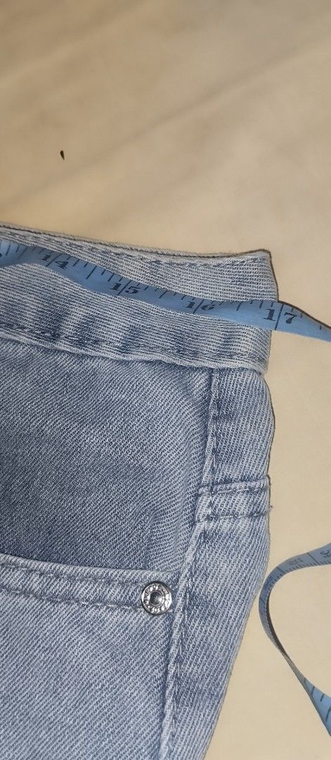 Beepop Jeans Light Wash Denim Pants (Category: Jeans) located in San Jose del Monte. Submitted by rosaliened77626 (Listing ID 1468734620, Image 3). Description: square pants waist 32_34" length 41" wide15 " can fit to med and large po .