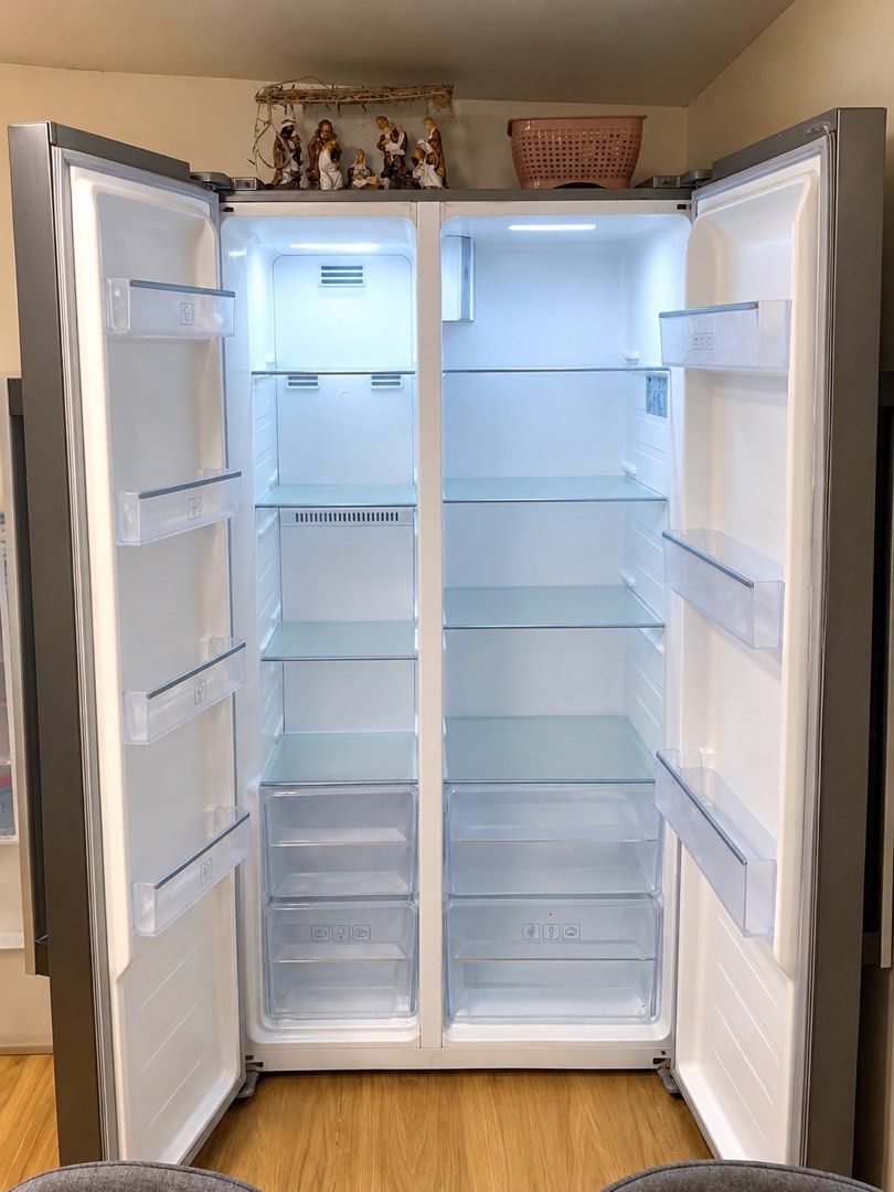 Beko GNO4331XPPH Side-by-Side Refrigerator 472L (Category: Refrigerators and Freezers) located in Manila. Submitted by jolyn_ppp (Listing ID 1468817706, Image 1). Description: 📣 FOR SALE: BEKO SIDE-BY-SIDE REFRIGERATOR 🧊 💸 ₱20,000 — NEGOTIABLE ✨ Brand: Beko ✨ Model: GNO4331XPPH ✨ Capacity: 472L gross ✨ Purchased in 2022 ✨ Spacious side-by-side refrigerator and freezer 📍 Location: Valenzuela City 📩 Message me for inquiries and more details. O