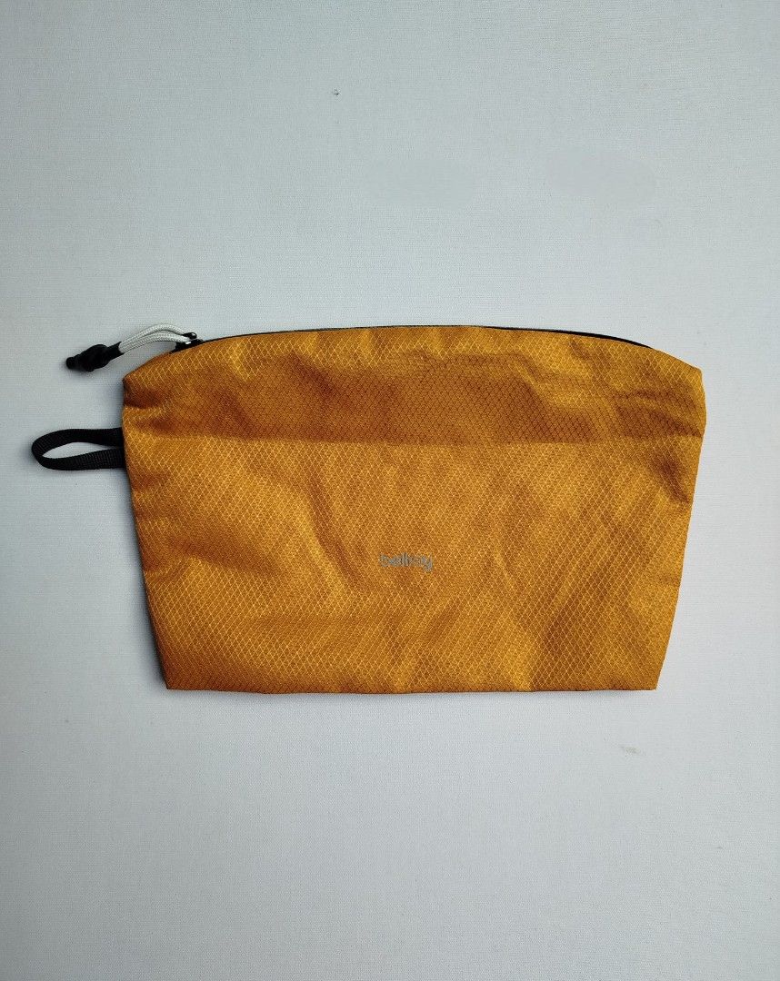 Bellroy Pouch (Category: Belt bags, Clutches and Pouches) located in General Santos City (Dadiangas). Submitted by reupph (Listing ID 1468806152, Image 1). Description: Maganda lagayan ng cp or extrang gamit..
