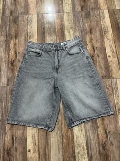 (Category: ) located in . Submitted by y2kchocothrift (Listing ID 1468822481, Image 1). Description: .