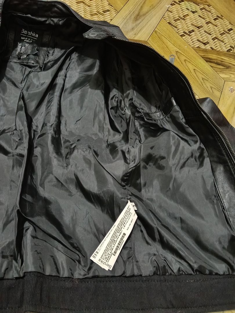 Bershka Leather Jacket (Category: Luxury Apparel) located in Caloocan City. Submitted by clever.marie2886 (Listing ID 1468884917, Image 3). Description: Brande new never beeb used.