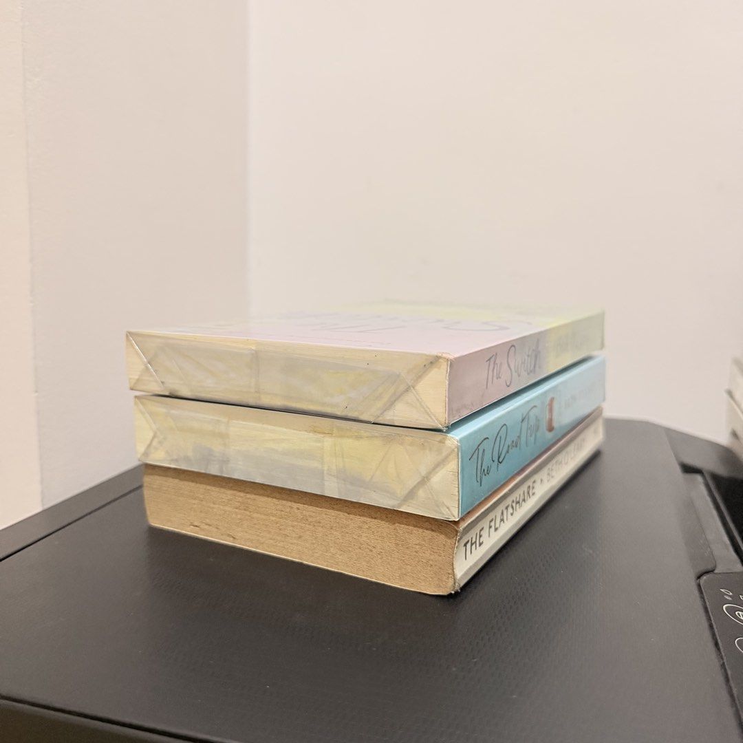 Beth O'Leary Bundle - The Switch, The Road Trip, The Flatshare (Category: Storybooks) located in Quezon City. Submitted by wordsbymiss.r (Listing ID 1468878496, Image 3). Description: Decluttering❗️Price listed is a bundle price❗️ 📚The Flatshare 📚The Switch 📚The Road Trip Author: Beth O’Leary Authentic, not reprint ❌ actual photos posted! the books are preloved from my own collection. please check photos first and expect signs of use/ foxing/ 