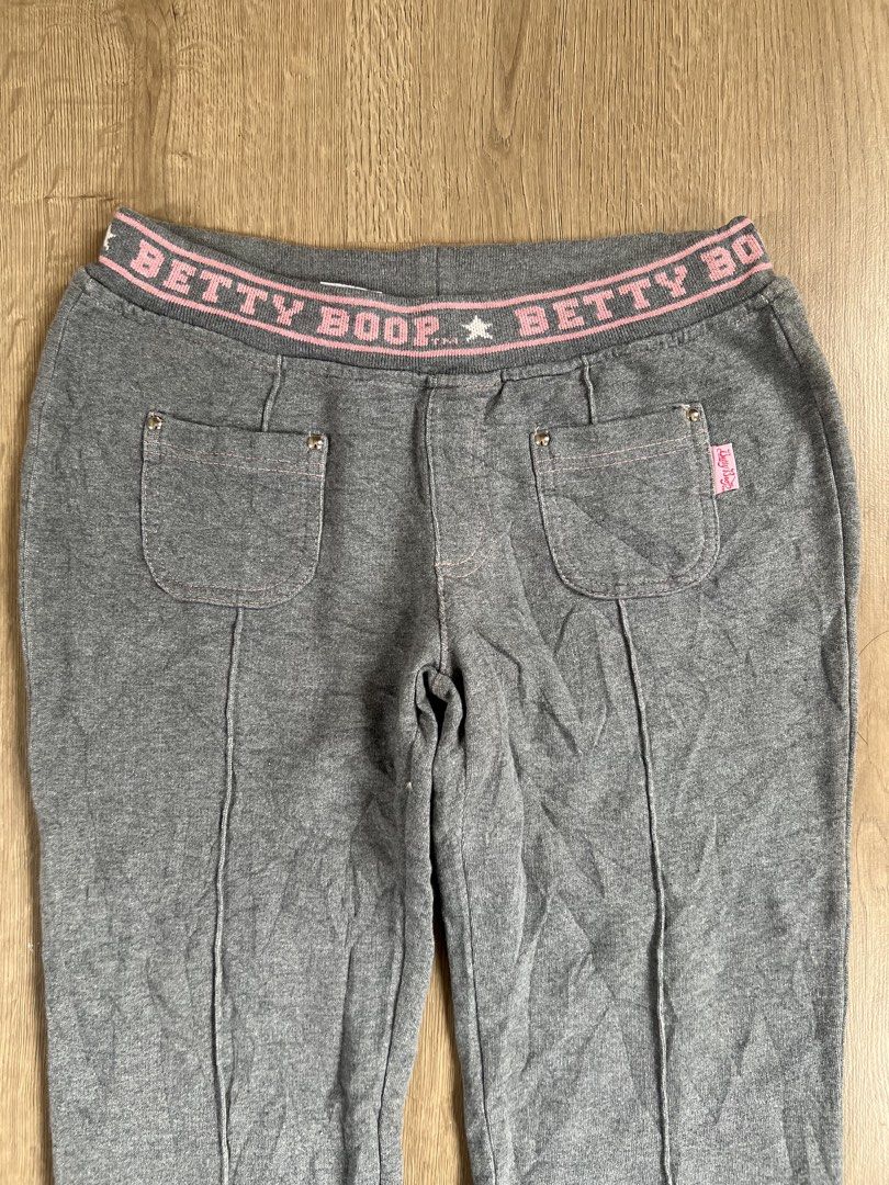 Betty Boop Flare Sweatpants (Category: Other Bottoms) located in Angeles City. Submitted by mark.happenss (Listing ID 1468784103, Image 2). Description: Betty Boop Gray Flare sweatpants Waist: 26 Length: 38 Thigh: 10 Hem: 10.
