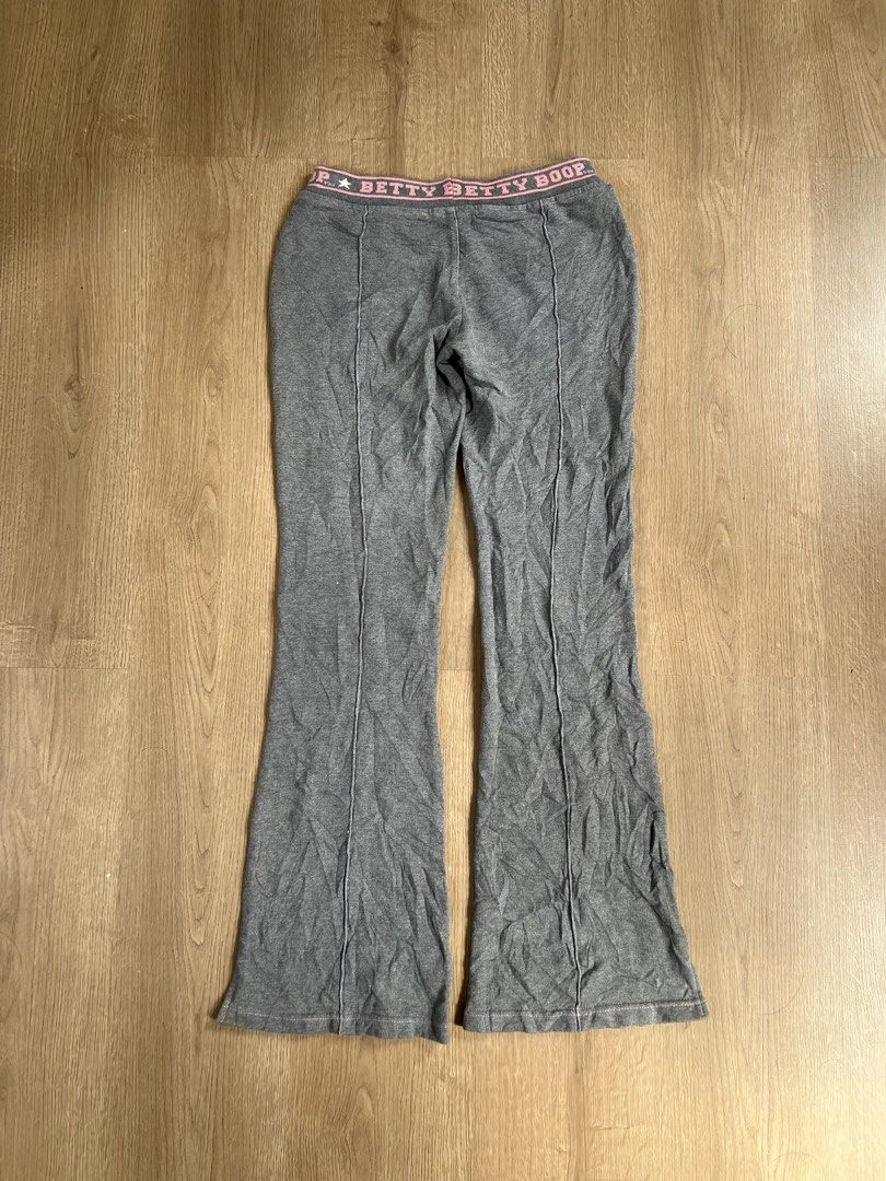Betty Boop Flare Sweatpants (Category: Other Bottoms) located in Angeles City. Submitted by mark.happenss (Listing ID 1468784103, Image 3). Description: Betty Boop Gray Flare sweatpants Waist: 26 Length: 38 Thigh: 10 Hem: 10.