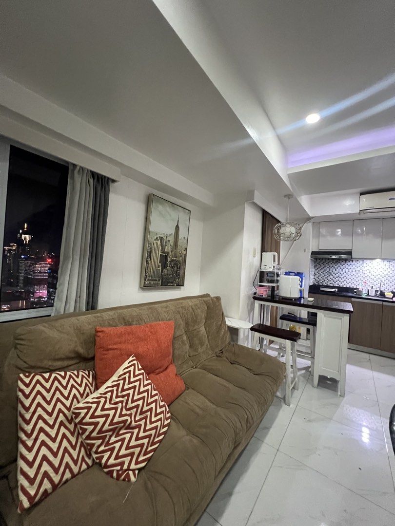 BGC Solo Room - Female Condo-Sharing (Category: Apartments & Condos) located in Manila. Submitted by pulledfrom.ph (Listing ID 1466995599, Image 2). Description: Location: Fort Victoria Tower B. 5th Ave. cor. 23rd St. BGC, Taguig 🏙 **Walking distance from the most famous establishments in BGC. ✅ Unit is Fully-Furnished & Interior-Decorated ✅ With 2 Bedrooms and 2 Bathrooms ✅ Fully Air-Conditioned ✅ Payment Terms: 1 month advance + 1 month deposi