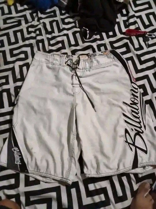 Billabong BoardShorts (Category: Swim Trunks & Board Shorts) located in Manila. Submitted by thirftlang. (Listing ID 1468741877, Image 1). Description: Pay First Via Jnt.