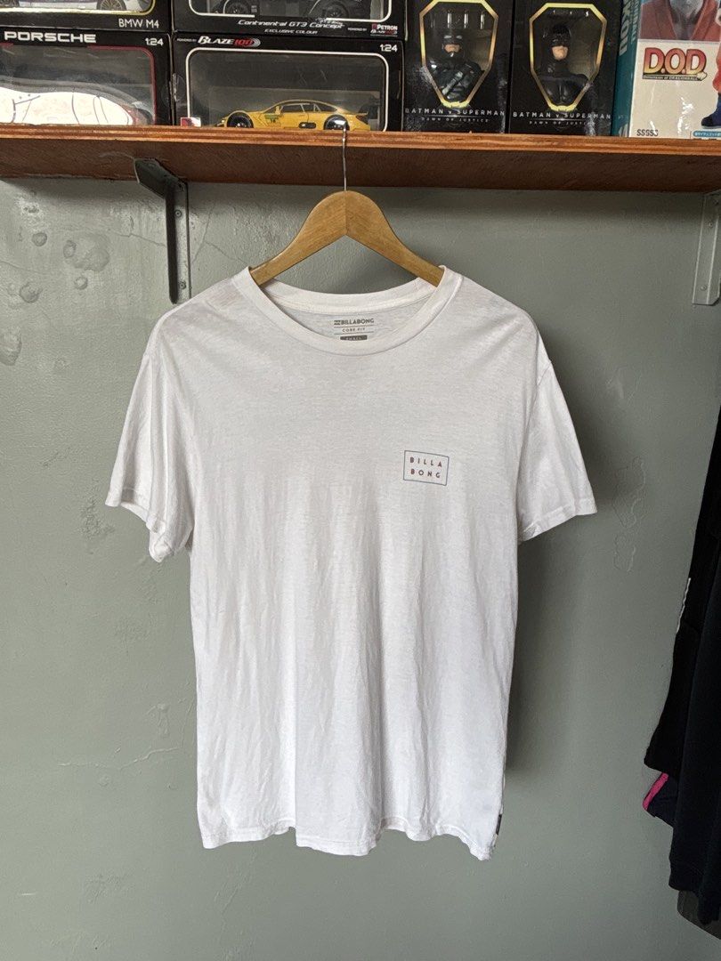 Billabong USA Flag Tee (Category: Tshirts & Polo Shirts ) located in Panabo. Submitted by thrifty.red (Listing ID 1468851845, Image 3). Description: width:20 length:28 M to L fittings.