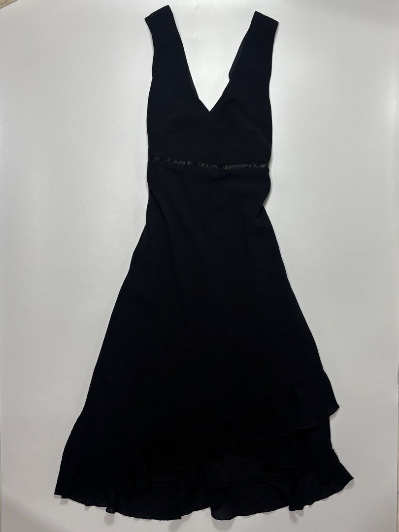 black asymmetric v-neck dress (Category: Dresses) located in Mabalacat. Submitted by lueur.rei (Listing ID 1468738242, Image 1). Description: ⊹ ࣪ ˖ S-M ⊹ ࣪ ˖ B32-38, W30-31, L41 longest ⊹ ࣪ ˖ have a tie at the back 𖧧 mine: ₱200 ⊹₊˚‧︵‿₊୨ᰔ୧₊‿︵‧˚₊⊹ — measurements were taken in flat lay — picture may vary due to lighting — please read guidelines before buying — once item is confirmed, please send your complete order form and screenshot of order/s.