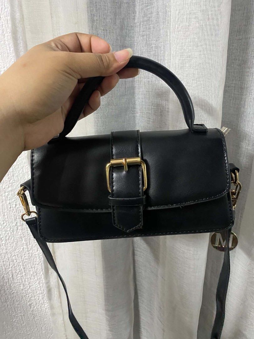 Black Bags Bundle Charles & Keith Straightforward Élan (Category: Tote Bags) located in Manila. Submitted by micadanillie (Listing ID 1468895866, Image 3). Description: - Bundle of 4 practical black bags for daily rotation - Charles & Keith croc-embossed shoulder bag with gold chain strap - Straightforward plain black tote bag - Black handle bag with stylish gold buckle - Élan round canvas tote bag with white contrast stitching ranging 100-400 on