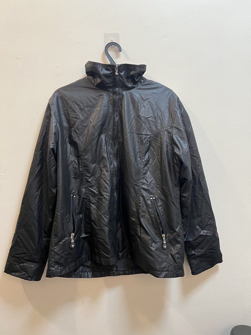 Black Faux Leather Jacket (Category: Coats, Jackets and Outerwear) located in Makati City. Submitted by skustaflea (Listing ID 1468890978, Image 2). Description: Black lightweight faux leather with a slight sheen finish. Has a full front zip and two zippered side pockets. 63cm length x 50 cm width, fits s-m guys and m-l girls. Lightweight jacket, surprisingly has good texture and adds dating with simple fits. Got lots of compliments with it! Supe
