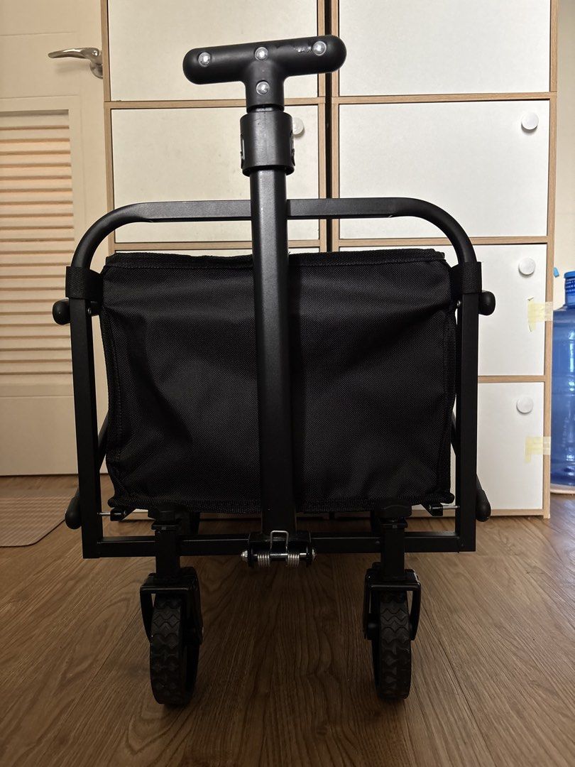 Black Foldable Utility Wagon with Pull Handle (Category: Strollers) located in Pasig City. Submitted by zemira.elaine (Listing ID 1468778799, Image 2). Description: Rfs: needed a bigger wagon for toddler Brand new. No issue.