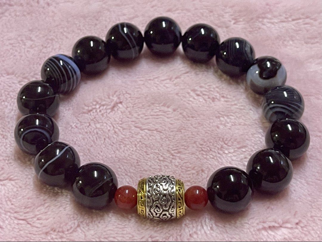 Black Onyx Bracelet 12mm (Category: Bracelets) located in Manila. Submitted by Crystal_Oracle (Listing ID 1468928725, Image 1). Description: Black onyx is well known for its protective properties. This stone serves as a barrier against energies absorbing them and turning them into positive forces. Its robust and grounding energy makes it a great option for people who often encounter situations or environments. By keeping or wearing onyx like, in 