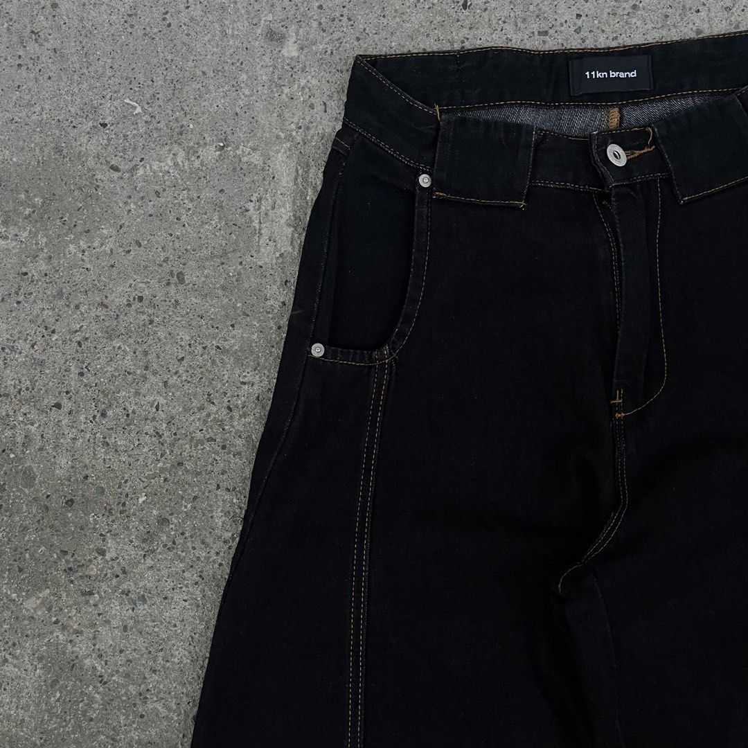 Black Raw Denim barrel pants (Category: Jeans) located in Calasiao. Submitted by johnwayned15001 (Listing ID 1468817238, Image 3). Description: Black Raw Denim barrel baggy pants Brand: 11km brand Waist: 29 Length: 40.5 Thighs: 14 Hem: 11 - Issue: None - Color Rate: 10/10 - Condition Rate: 10/10 - Hard, Thick and So Heavy Mine: 750.