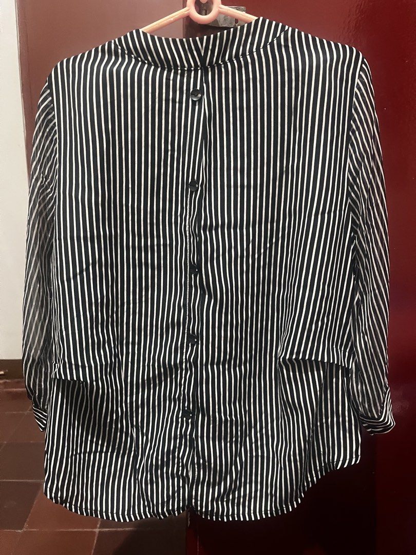 black stripes top (Category: Blouses) located in Quezon City. Submitted by marblerocks (Listing ID 1468869162, Image 2). Description: .